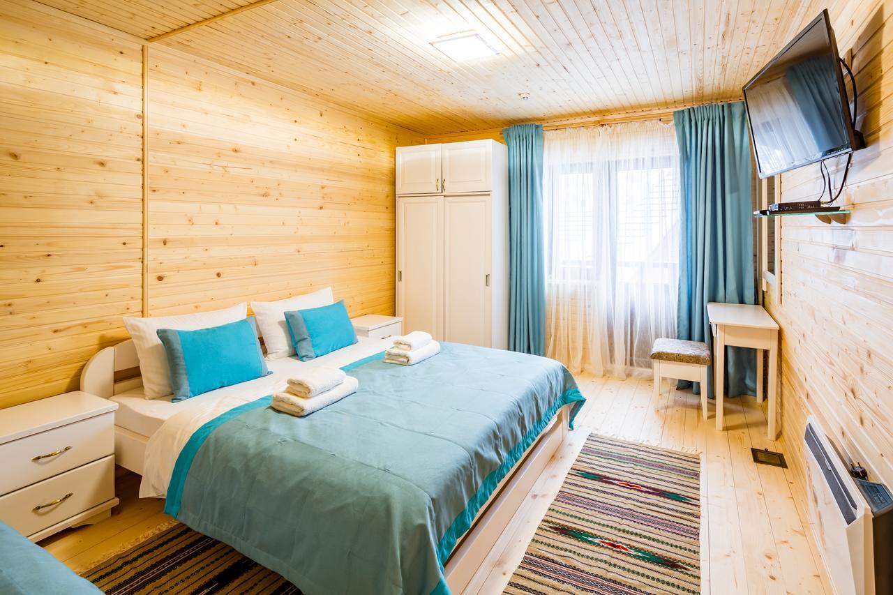 Family Hotel Kaskad Буковел Екстериор снимка