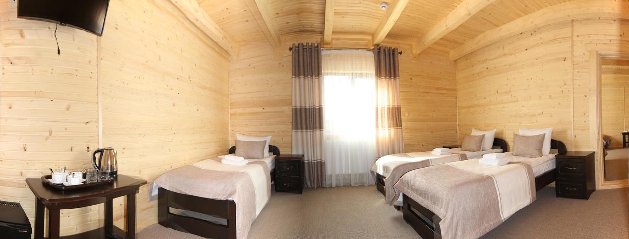 Family Hotel Kaskad Буковел Екстериор снимка