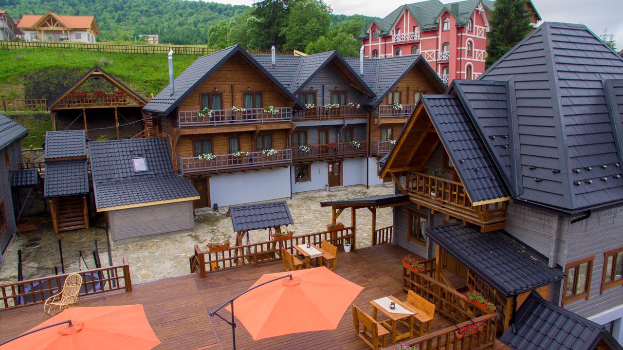 Family Hotel Kaskad Буковел Екстериор снимка