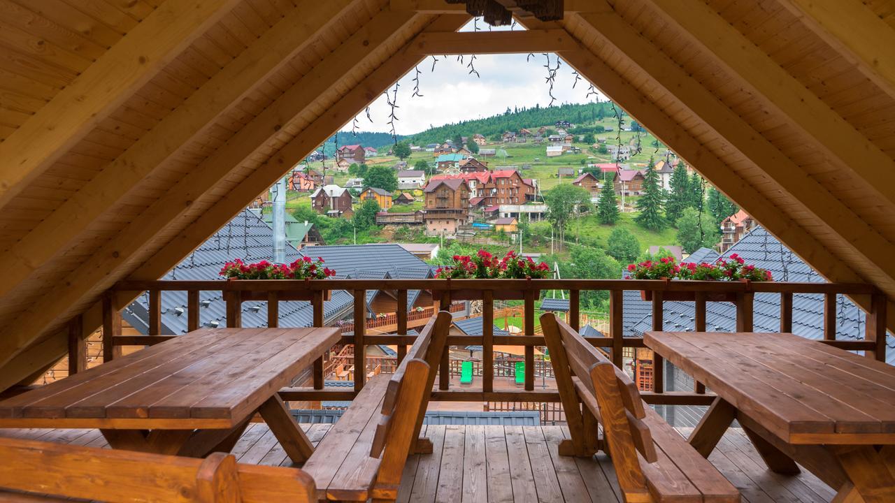 Family Hotel Kaskad Буковел Екстериор снимка